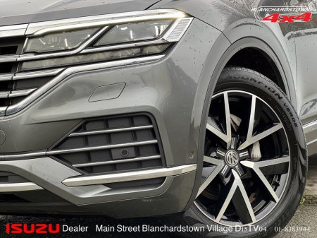 2020 Volkswagen Touareg DESIGN 3.0 TDI €44,900 thumbnail