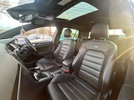 2017 Volkswagen Golf - thumbnail 15