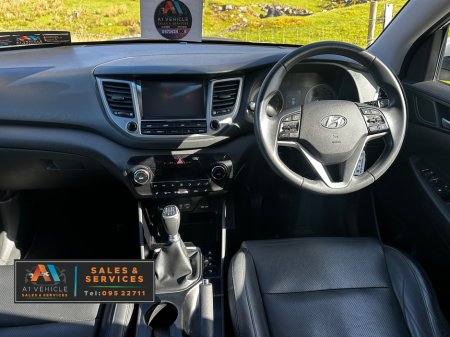 2018 Hyundai Tucson - view 3