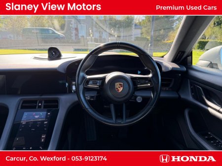 2022 Porsche Taycan 4X2 AUTO €69,950