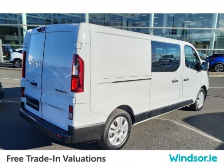 2025 Renault Trafic LL30 Blue dCi 150 Extra Crew Van €65,476