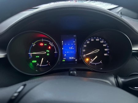 2017 Toyota C-HR 1.8 Petrol Hybrid Automatic - 2017 (4688) €18,595 thumbnail