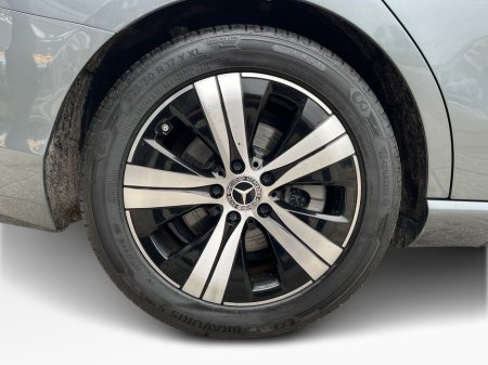 2023 Mercedes-Benz C Class - thumbnail 7