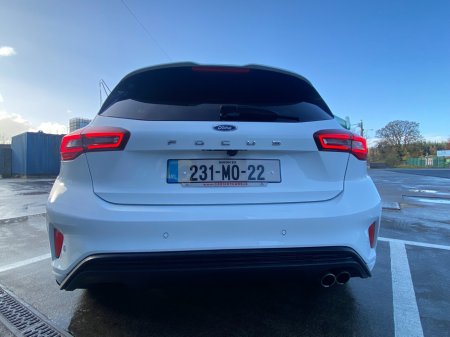 2023 Ford Focus - thumbnail 10