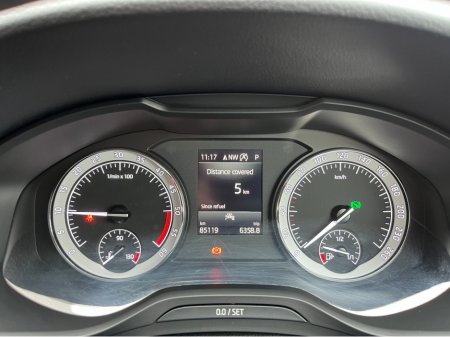 2021 Skoda Kodiaq 7 SEATER STYLE AUTOMATIC 2.0 DIESEL //HIGH SPEC//FULL LEATHER//HEATED SEATS//KEYLESS ENTRY//SAT NAV//REVERSE CAMERA// €36,950 thumbnail