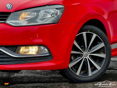 2016 Volkswagen Polo HIGHLINE BEATS EDITION AUTOMATIC €14,950 thumbnail