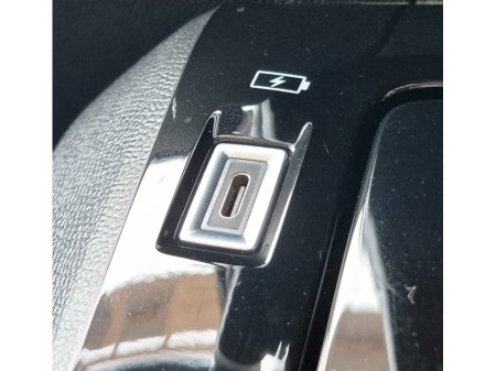 2025 Peugeot 208 - thumbnail 28