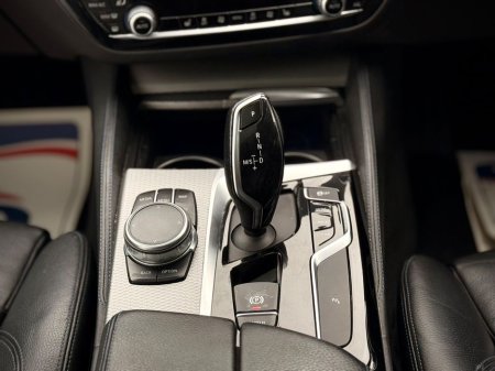 2017 BMW 5 Series - thumbnail 17