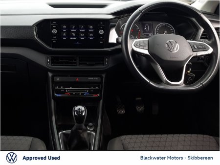 2022 Volkswagen T-Cross - view 2