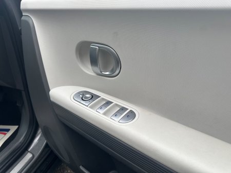 2022 Hyundai Ioniq 5 73kW Executive Plus €25,950 thumbnail