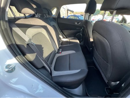 2019 Hyundai Kona - thumbnail 13