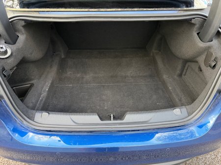 2015 Jaguar XE - thumbnail 15