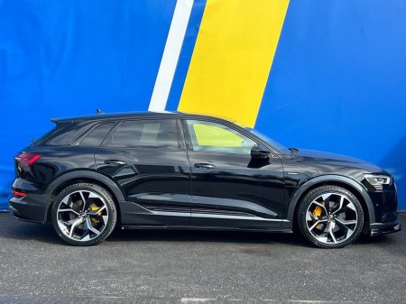 2021 Audi e-tron 50 QUATTRO // SERVICE HISTORY // RS-PERFORMANCE PACKAGE // APPLE CARPLAY / ANDROID AUTO €29,900