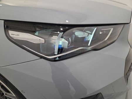 2025 BMW 5 Series - thumbnail 21