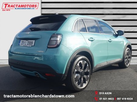 2025 Fiat 600 - view 3