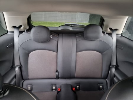 2014 MINI Hatch - thumbnail 11