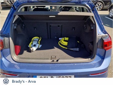 2025 Volkswagen Golf EDITION 75 PHEV 1.5 TSI 150BHP €36,950 thumbnail