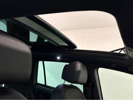 2019 Volkswagen Tiguan - thumbnail 13