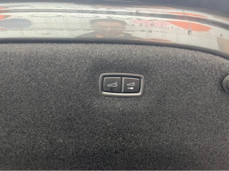 2023 Audi e-tron GT quattro - thumbnail 8