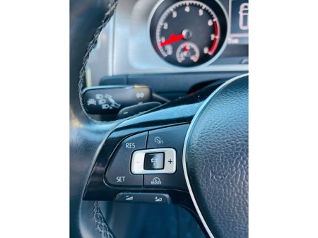 2016 Volkswagen Golf  €12,950 thumbnail