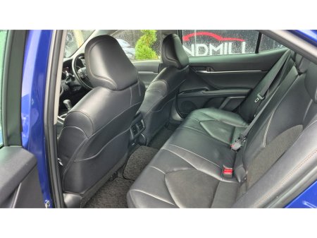 2019 Toyota Camry Hybrid Automatic €24,950 thumbnail