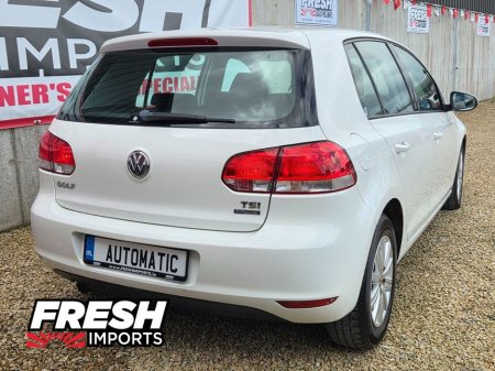 2013 Volkswagen Golf - view 4