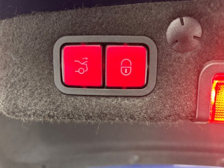 2017 Mercedes-Benz C Class - thumbnail 13