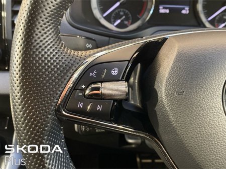 2022 Skoda Karoq - thumbnail 17