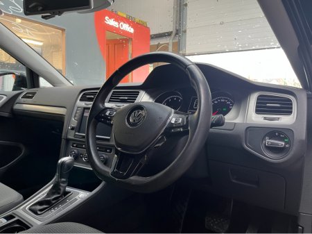 2016 Volkswagen Golf - thumbnail 11