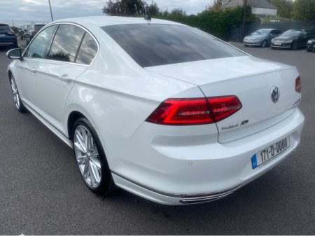 2017 Volkswagen Passat R-LINE PASSAT 2.0 TSI 2017 €19,995 thumbnail