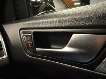 2015 Audi Q5 2.0 TDI 177BHP QUATTRO SE €16,900 thumbnail