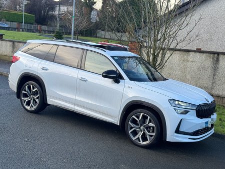 2025 Skoda Kodiaq SPORTLINE 2.0TDI 150HP DSG €59,950 thumbnail