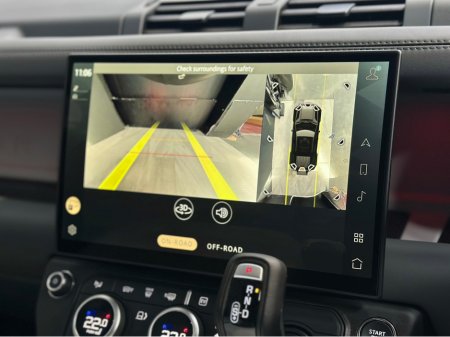 2026 Land Rover Defender - thumbnail 32