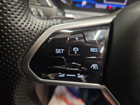 2024 Volkswagen Tiguan Allspace TIGUAN R-LINE 2.0TDI DSG 150HP thumbnail