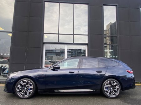 2025 BMW 5 Series Touring 530e M-Sport Auto (PHEV) €63,900 thumbnail
