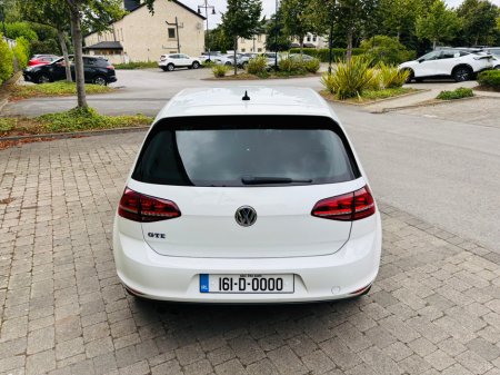 2016 Volkswagen Golf  €15,950
