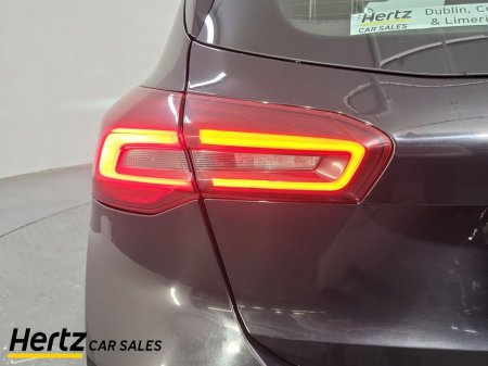 2023 Ford Focus - thumbnail 8