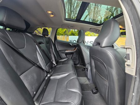 2016 Volvo XC60 - thumbnail 22