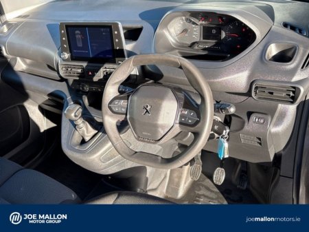 2024 Peugeot Partner PARTNER PRO PLUS 1.5 HDI 100 1 thumbnail