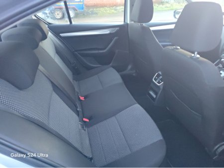 2015 Skoda Octavia AMBITION 1.6 TDI 105HP DSG 4 4DR AUTO €9,750 thumbnail
