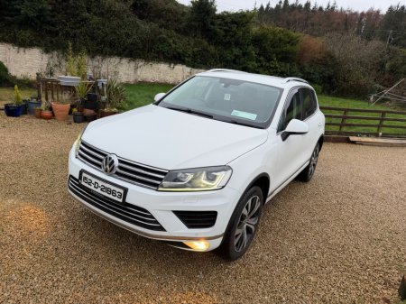 2015 Volkswagen Touareg - thumbnail 8