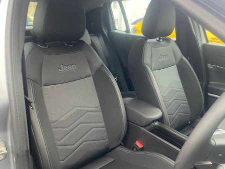 2025 Jeep Avenger 1.2 100HP Altitude €28,895 thumbnail