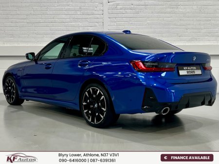 2025 BMW 3 Series - thumbnail 6