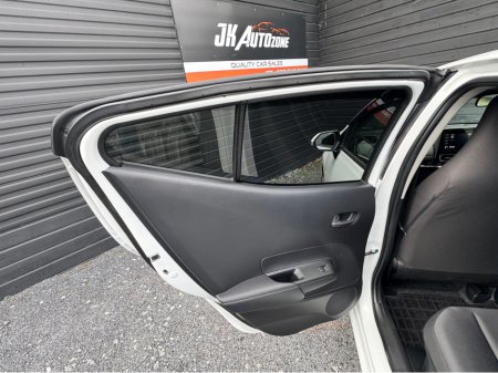 2021 Toyota Aqua - thumbnail 14