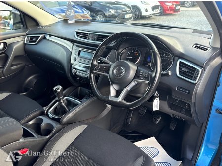 2018 Nissan Qashqai - thumbnail 9