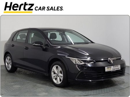 2024 Volkswagen Golf LIFE 110HP Petrol Manual €25,995