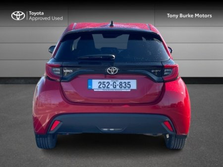2025 Toyota Yaris - thumbnail 5