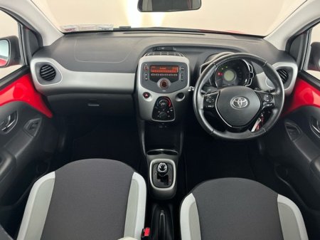 2017 Toyota Aygo X-PLAY Automatic €10,950 thumbnail