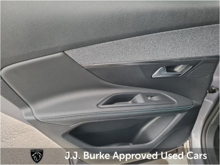 2024 Peugeot 3008 1.5 BlueHDi 130bhp Auto Allure €34,950 thumbnail