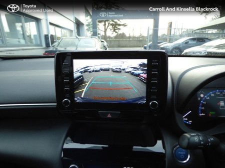 2022 Toyota Yaris Cross Hybrid Luna Sport €27,950 thumbnail